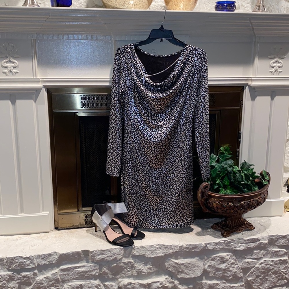 Black and silver dress. - Picture 1 of 8